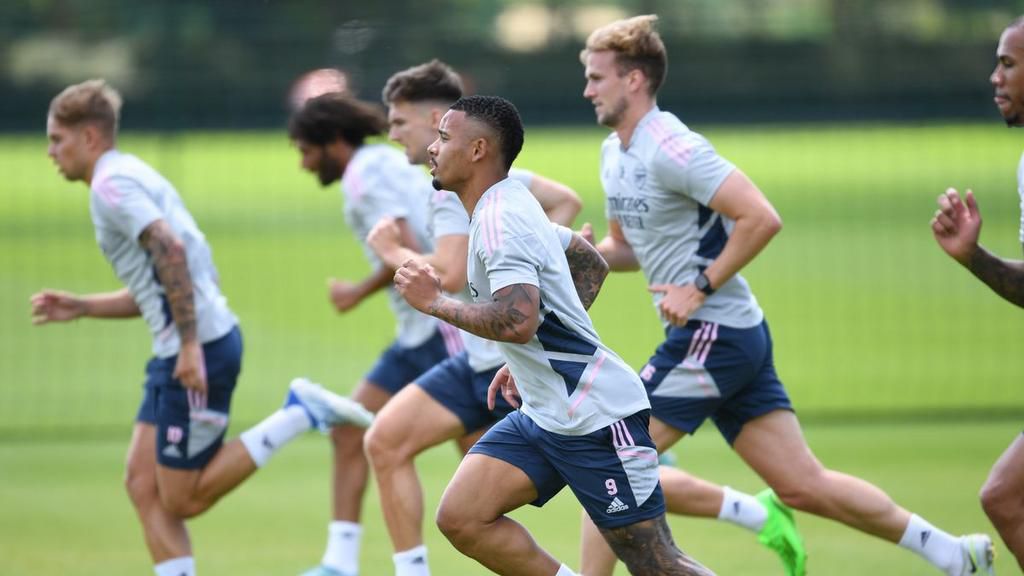 Arsenal will take a short trip to London on Sunday to tackle city rivals Chelsea