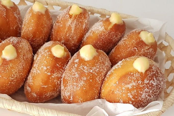 Custard doughnuts