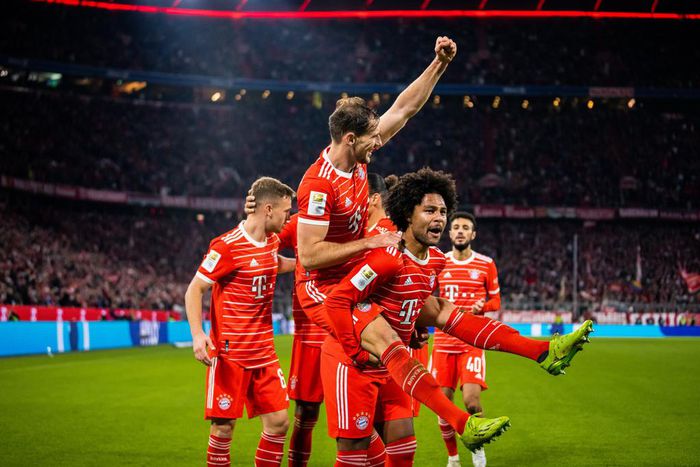 Serge Gnabry celebrating with his teammate
