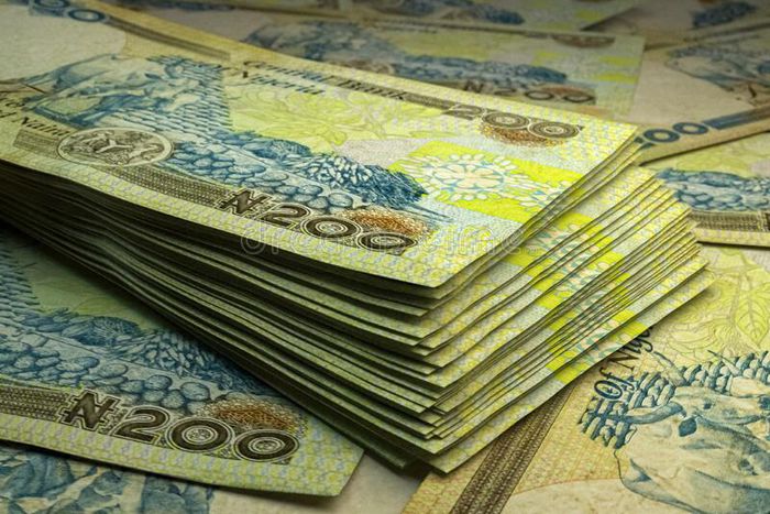 Customers decry banks’ inability to dispense old N200 notes.