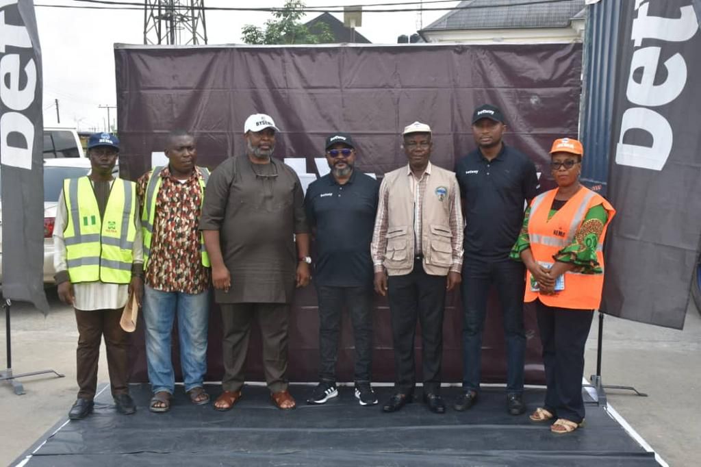 Betway donates relief materials worth millions of Naira to NEMA for Bayelsa flood victims.