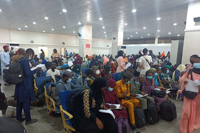 1,471 Nigerians arrive Abuja from Sudan. [Twitter:NiDCOM]