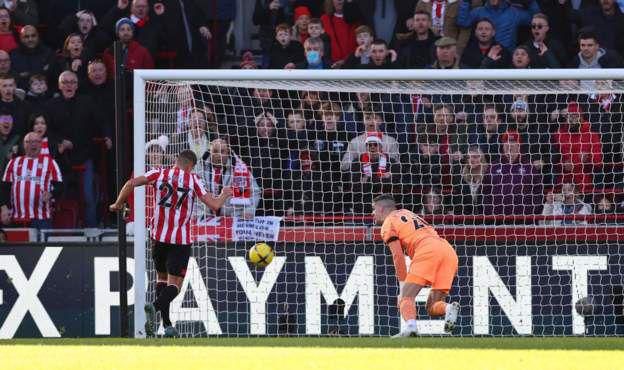 Vitaly Janelt gives Brentford the lead against Tottenham