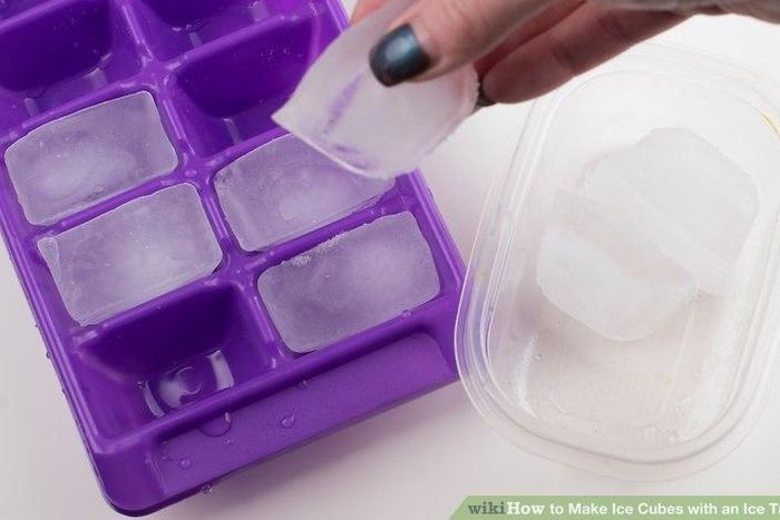 ___9061481___2018___11___2___12___aid2730-v4-728px-Make-Ice-Cubes-with-an-Ice-Tray-Step-6