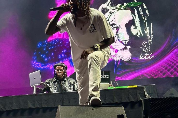 Fahda Romie opens for Dancehall legend Sean Paul