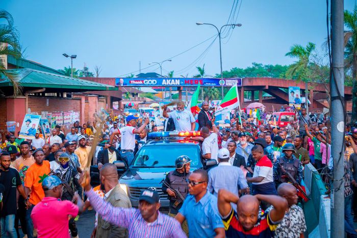 Uyo comes alive as supporters celebrate APC Governorship candidate, Akanimo Udofia in Akwa Ibom.