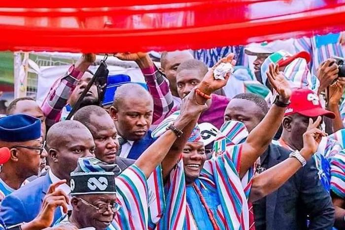 Tinubu endorses Folarin for governor, salutes Oyo residents trooping out.