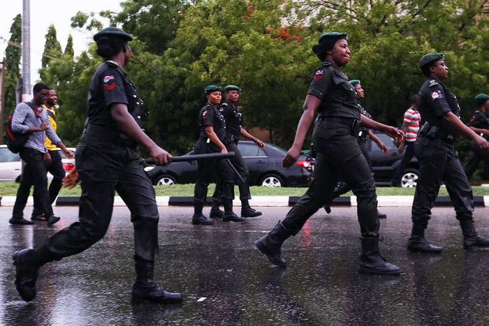Nigerian Police Women (Naijaloaded)