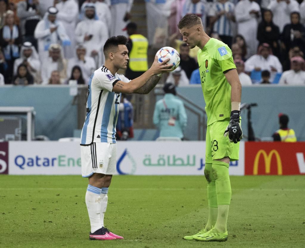 Lautaro Martinez showing Andries Noppert the ball one last time before sending Argentina into the senifinals (MB Media solutions)
