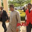 Jide Omokore and EFCC officials arriving the Federal High Court, Abuja (Pulse)