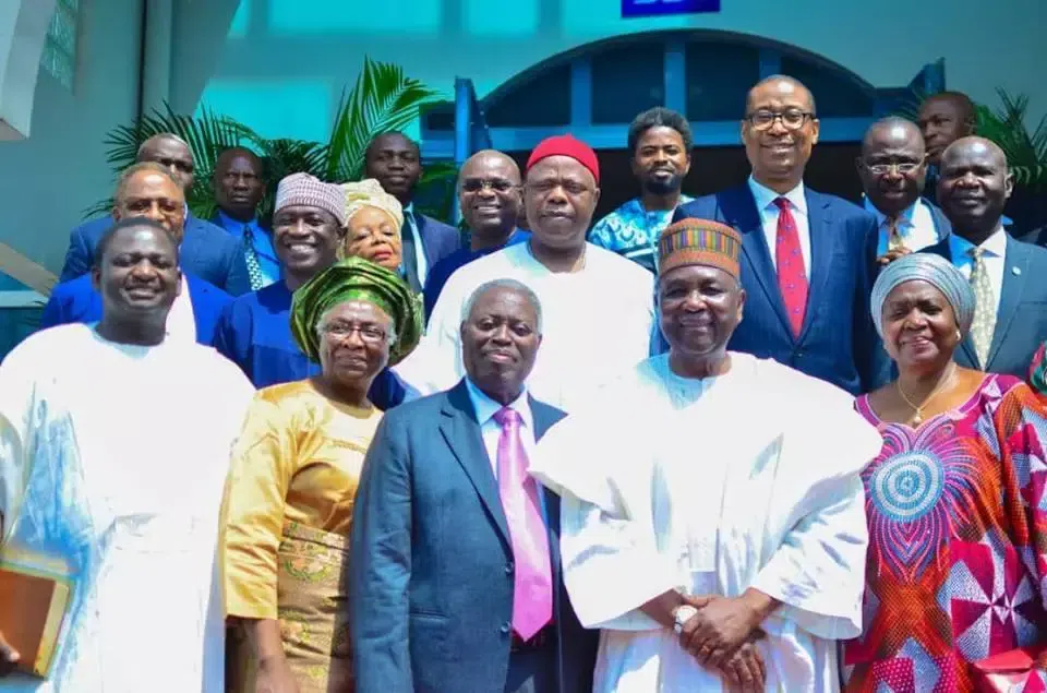 Gowon visits Kumuyi [Sun]