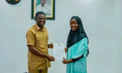 Deputy Governor of Edo State, Philip Shuaibu and Yusuf Aminat, LASU's best graduating student. [PMNews]