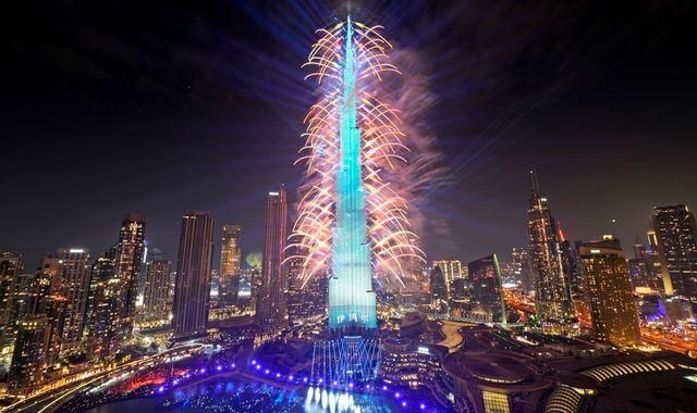 The Burj Khalifa lit up strikingly [CentralFM]