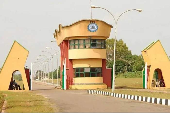 Ogun student, who lost school fees to gambling, commits suicide. [Vanguard]