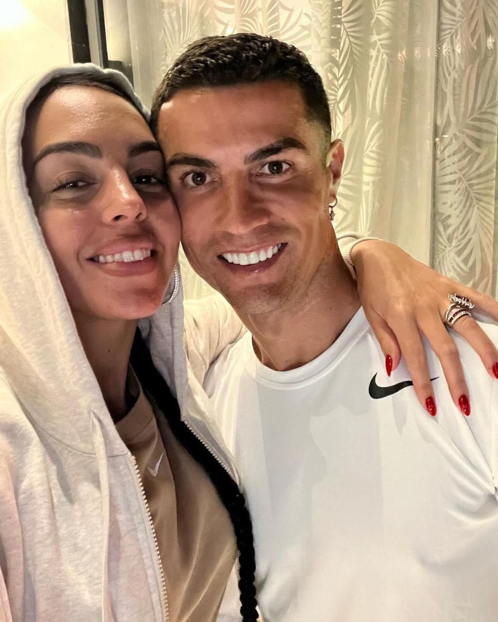 Georgina Rodriguez who hails from Argentina was not pleased with the decision of Santos to bench Ronaldo in such a crucial game.
