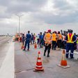 Minister of Works and Housing, Mr Babatunde Fashola inspects the maintenance work ongoing on the Third Mainland Bridge in Lagos. [Twitter/@BoluAdeosun
