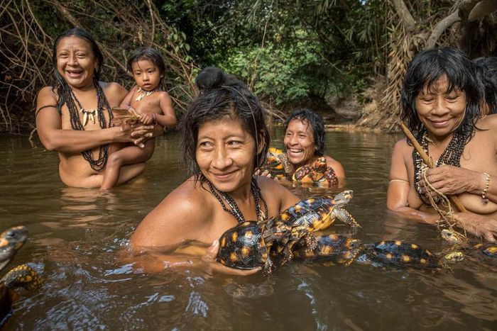 The women in this Amazonian tribe have their sexual freedom [NatGeo]