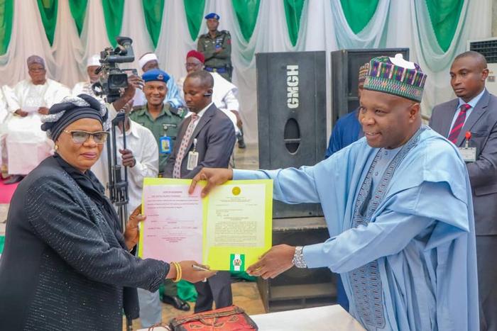 Chief Justice, Halima Mohammed (left), with Gombe State governor, Inuwa Yahaya (right) [Swift Reporters]