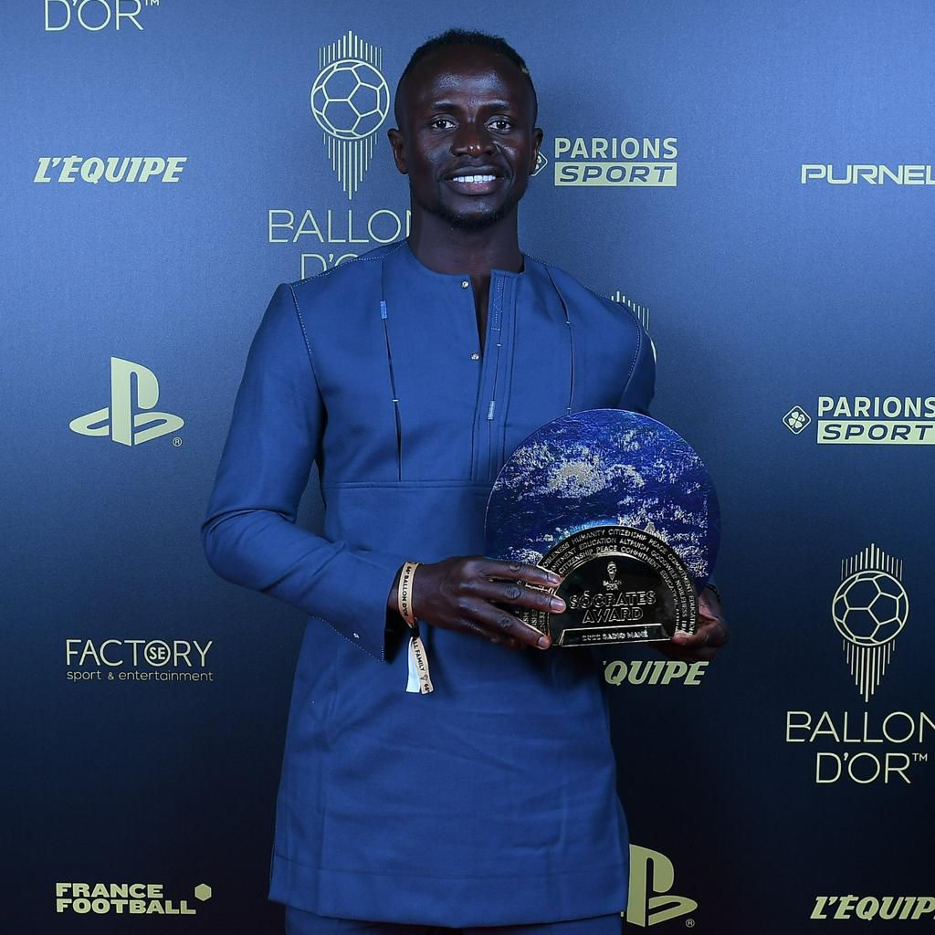 Sadio Mane wins Sócrates Award, finishes 2nd to Benzema