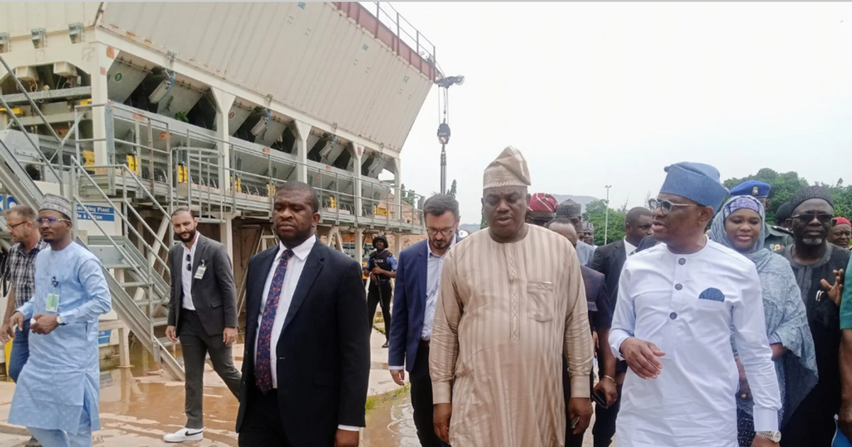 wike-vows-to-complete-construction-of-abuja-city-gate-road-in-7-months