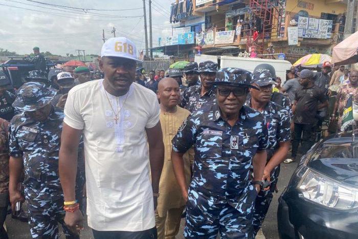 CP Idowu Owohunwa of Lagos police command and President General of Ladipo International Market Mushin- Mr Jude Nwankwo on Wednesday during the CP’s visit to the market.