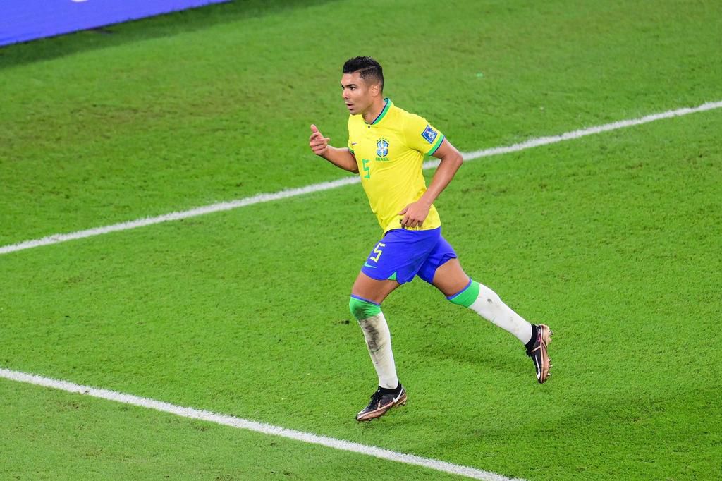 Casemiro of Brazil celebrates his goal against Switzerland on November 28, 2022.