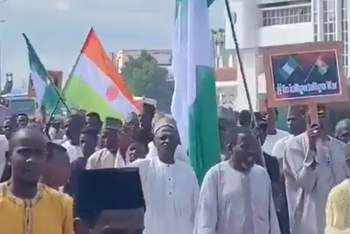 Protest breaks out in Knao over planned military invasion of Niger.