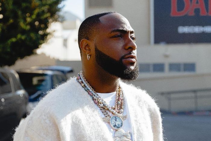 Davido [Tosin Gbadamosi]