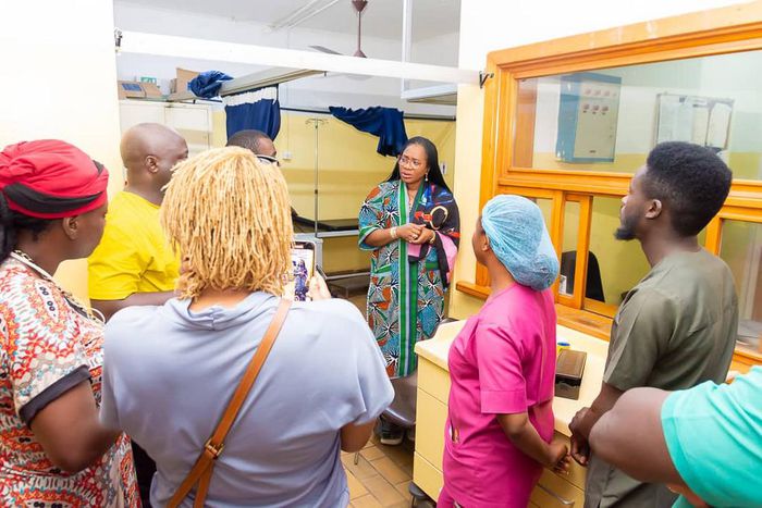 The Mandate Secretary, Health and Environment Services Secretariat, FCTA, Dr Dolapo Fasawe (middle), interacting with health workers at Garki District Hospital, Abuja. [NAN]