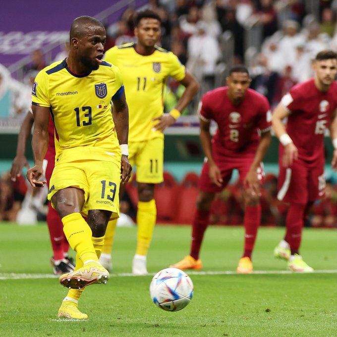Enner Valencia scoring the first goal for Ecuador with the coolest penalty ever.