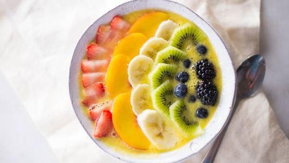 Fruit smoothie bowl [Tastemade]