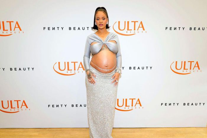 Rihanna Pregnancy Fashion