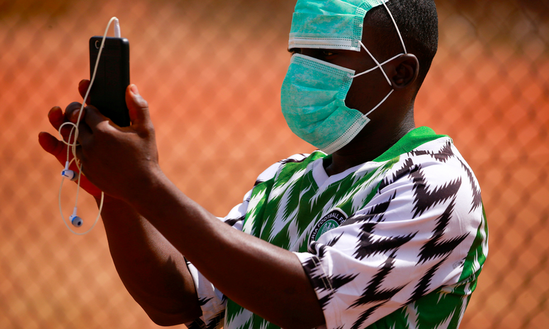 Nigeria mask phone coronavirus