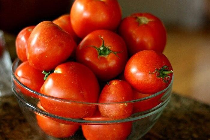 Fresh tomatoes