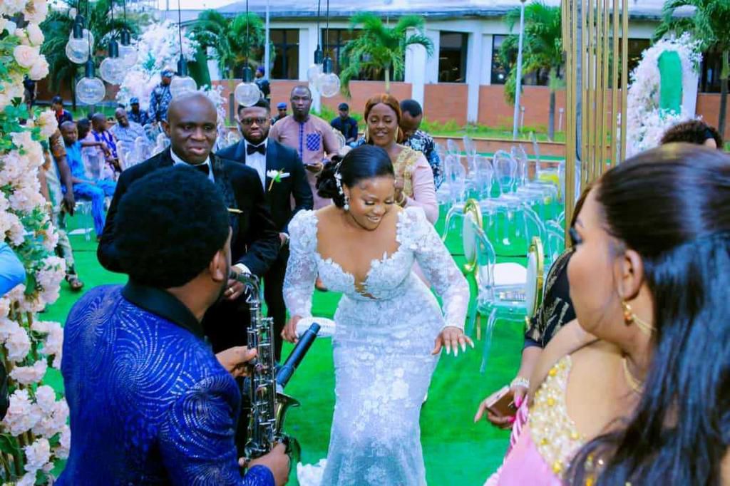 Digital Space Capital boss, Olubukola Abitoye celebrates 20 years wedding anniversary as husband clocks 50.