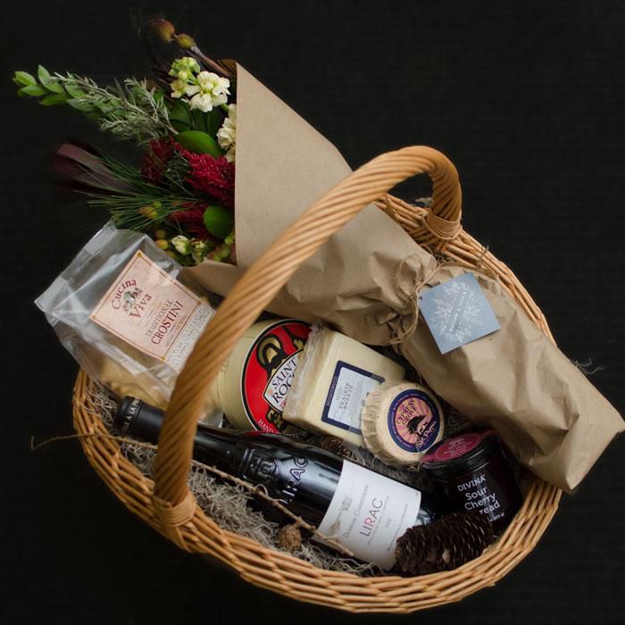 A Gourmet gift basket could make mama happy [willow&stock]