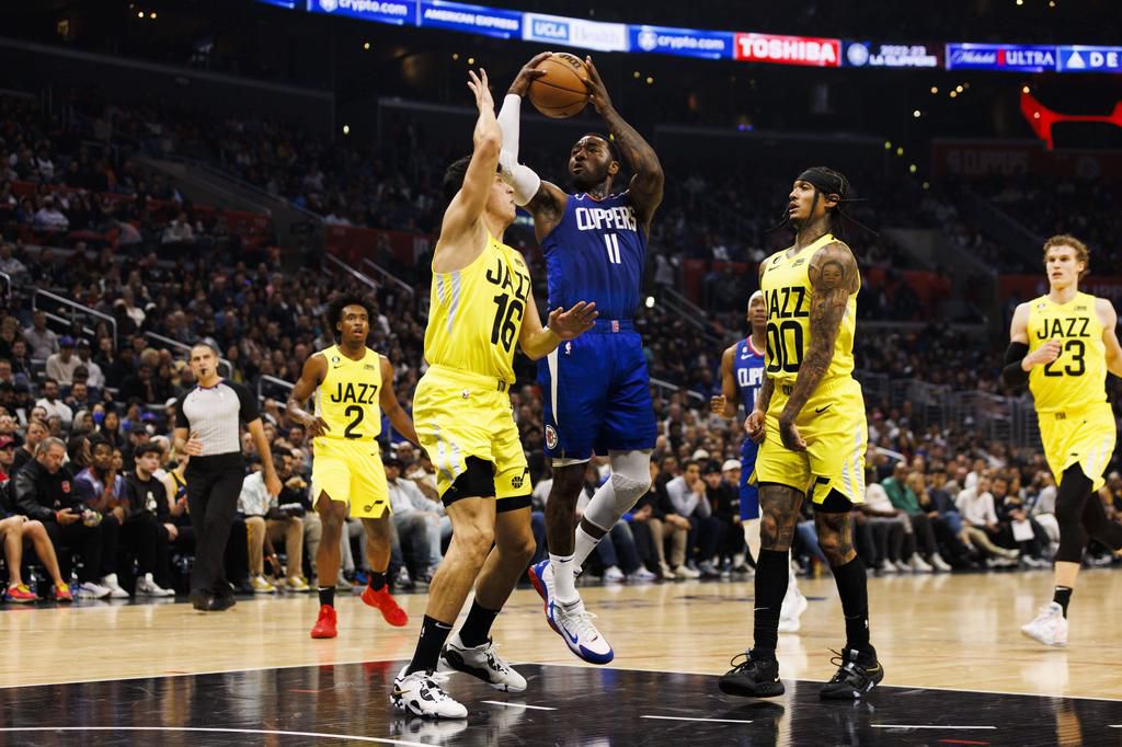 Utah Jazz player shooting the ball