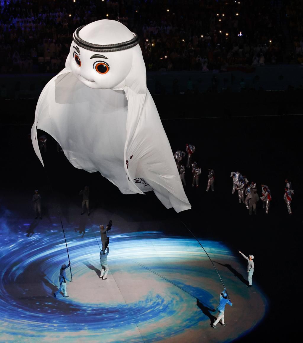 The World Cup mascot, La'eeb during the opening ceremony before the match between Qatar and Ecuador, valid for the first round of Group A of the World Cup group stage on November 20, 2022.