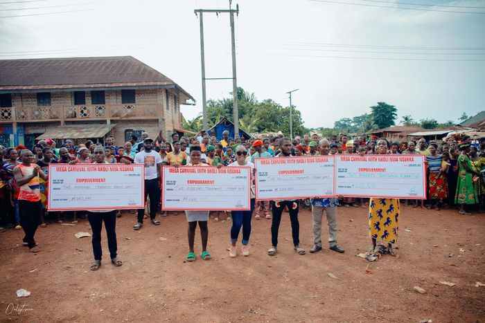 Nollywood actress, Rachael Okonkwo and Dano Milk empower thousands at the Mega Carnival in Nsukka