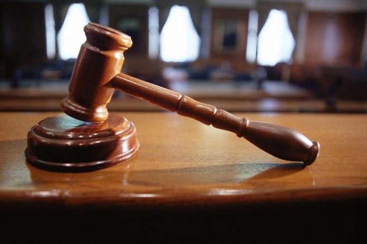 ___7601722___2017___11___15___11___Court+anvil+on+the+table+in+a+court+of+law.