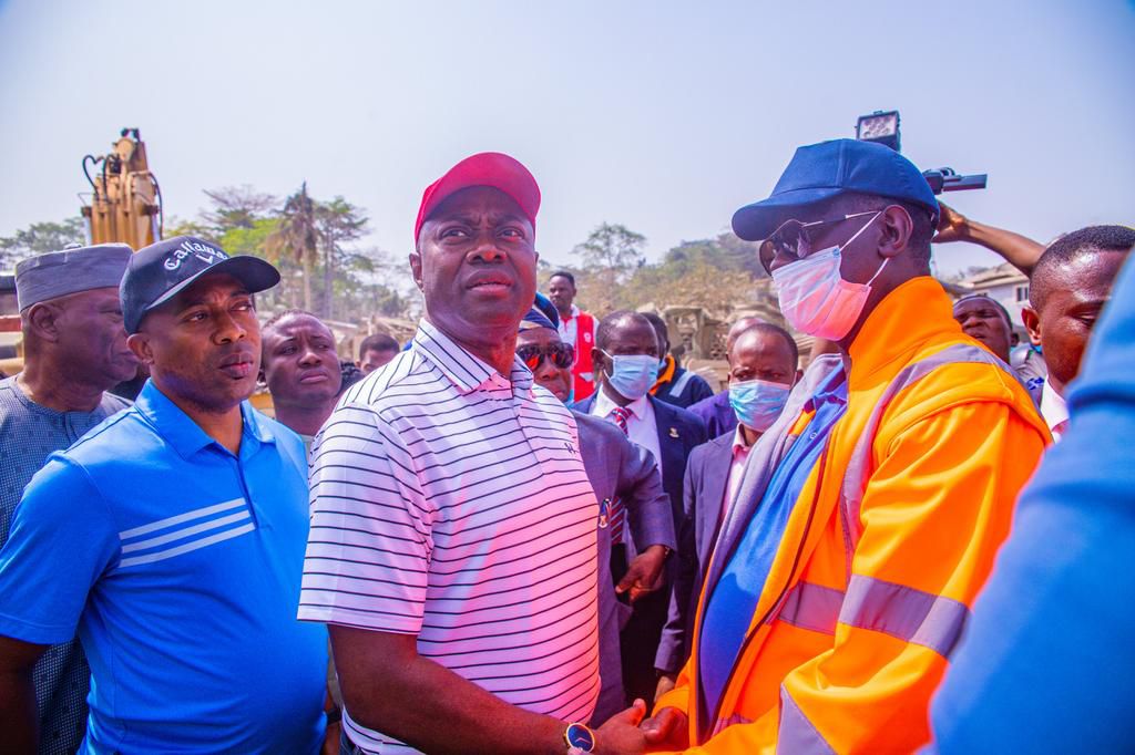 Oyo State Governor, Seyi Makinde, at the scene of the Ibadan explosion on Wednesday, January 17, 2024. [Twitter:@oyostategovt]
