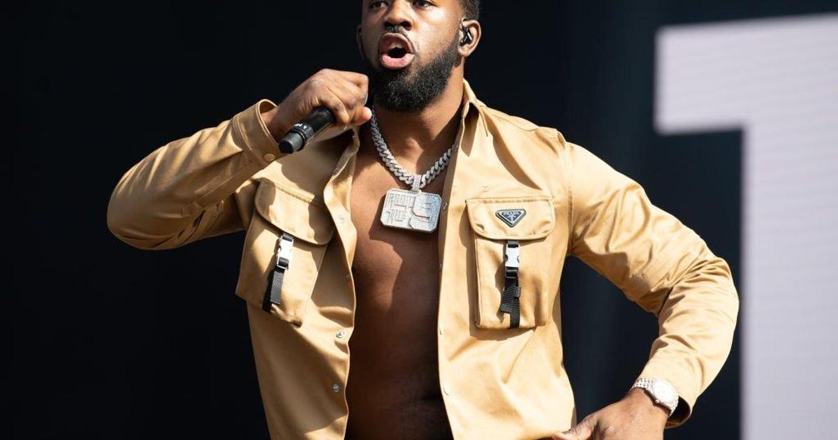 British-Nigerian rapper Tion Wayne shares clothes on Lagos streets ...