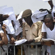 FG asks all jobless persons in Lagos to register at NDE office. (Vanguard)