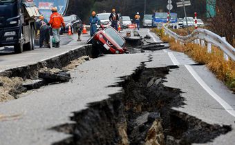 The earthquakes killed dozens, left thousands without power, and destroyed roads and buildings.REUTERS/Kim Kyung-Hoon