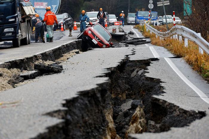 The earthquakes killed dozens, left thousands without power, and destroyed roads and buildings.REUTERS/Kim Kyung-Hoon