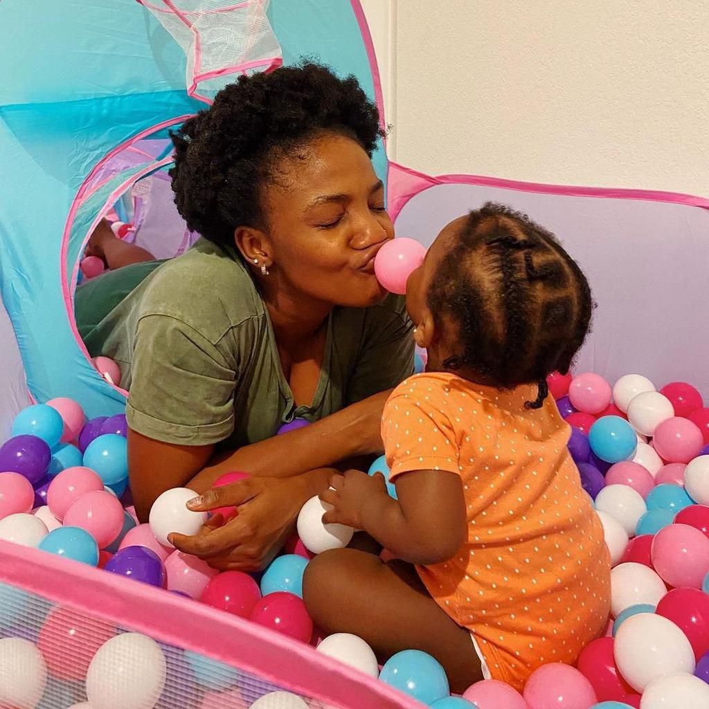 Music star Simi and her daughter Deja [Instagram/SymplySimi]