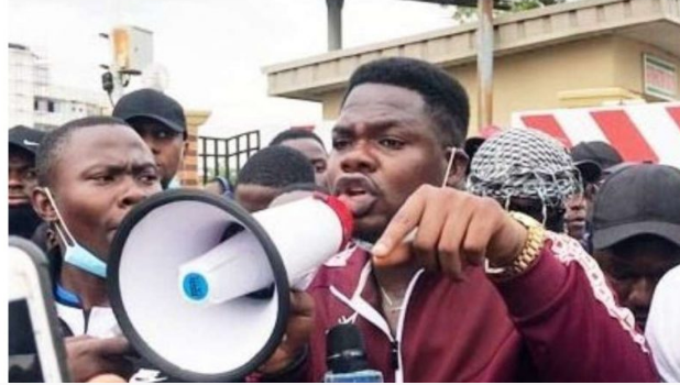 Police arrest Mr Macaroni at Lekki tollgate (Punch)