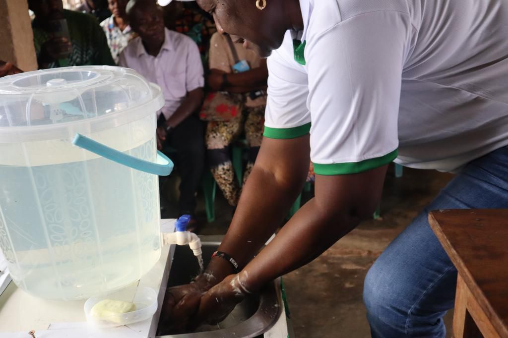 Dettol Nigeria provides community with clean water, promotes hand hygiene for 2023 Global Handwashing Day