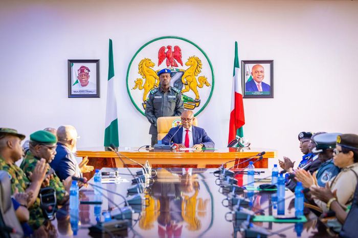 Governor of Enugu State,  Peter Mbah. [Twitter:@PNMbah]