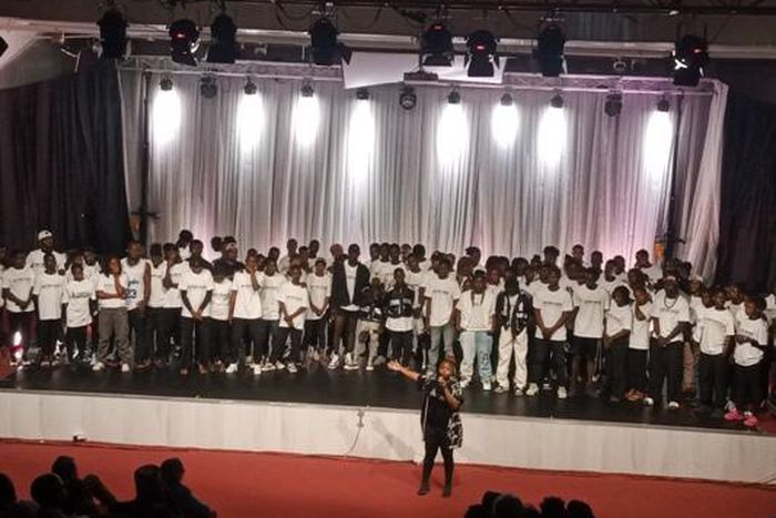 American, Nigerian dancers thrill fans at Dance to Connect Nigeria concert. [NAN]